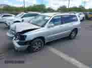 2005 Toyota Highlander with VIN JTEGP21A650084809, listed as a IAAI auction lot 43156417 with 120,244 mi miles and . Bid and sale history available at DreamBid. Image 2.