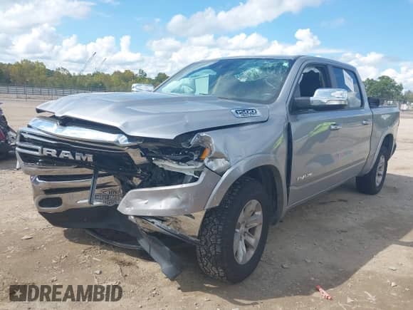 2021 Ram 1500 Laramie z VIN 1C6SRFJT0MN810027, wystawiony jako IAAI lot #43288083 z przebiegiem 73 882 mil mil oraz . Historia ofert i sprzedaży dostępna na DreamBid. Obrazek 17.