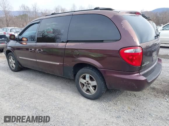 2003 Dodge Grand Caravan z VIN 2D8GP54L63R361675, wystawiony jako IAAI lot #41683155 z przebiegiem 220 752 mil mil oraz . Historia ofert i sprzedaży dostępna na DreamBid. Obrazek 3.