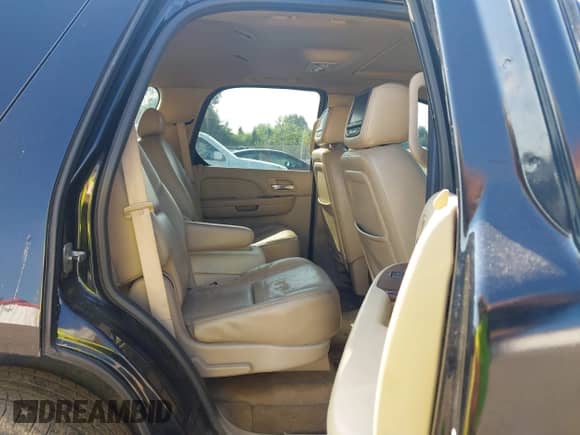 2009 Cadillac Escalade с VIN 1GYFK232X9R106603, выставлен на аукционе IAAI как лот 43048053 с пробегом 166 384 миль миль и . История ставок и продаж доступна на DreamBid. Изображение 8.