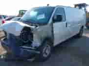 2019 Chevrolet Express Cargo z VIN 1GCWGBFPXK1171213, wystawiony jako IAAI lot #43226743 z przebiegiem 112 927 mil mil oraz . Historia ofert i sprzedaży dostępna na DreamBid. Obrazek 2.