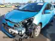 2015 Toyota Prius One z VIN JTDKDTB30F1100611, wystawiony jako IAAI lot #43148415 z przebiegiem 49 544 mil mil oraz . Historia ofert i sprzedaży dostępna na DreamBid. Obrazek 6.