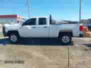 2015 Chevrolet Silverado 2500HD Work Truck z VIN 1GC2KUEG1FZ121236, wystawiony jako IAAI lot #43466359 z przebiegiem 168 338 mil mil oraz . Historia ofert i sprzedaży dostępna na DreamBid. Obrazek 14.