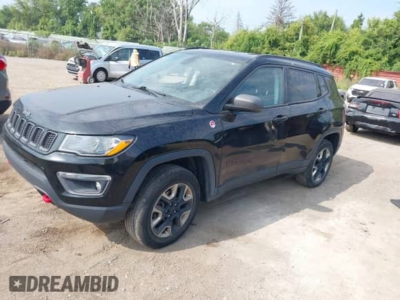 2018 Jeep Compass Trailhawk с VIN 3C4NJDDB0JT129673, выставлен на аукционе IAAI как лот 42887666 с пробегом 121 735 миль миль и . История ставок и продаж доступна на DreamBid. Изображение 17.