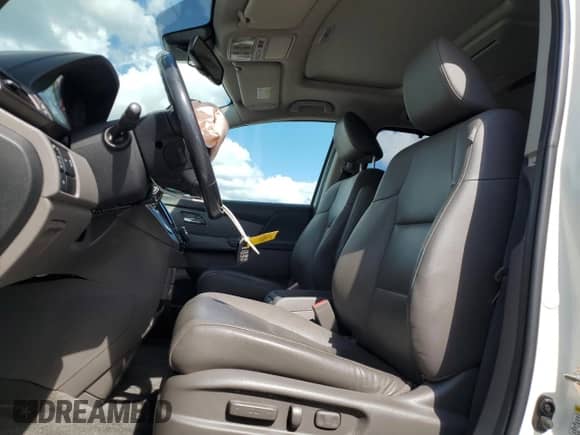 2016 Honda Odyssey Touring Elite z VIN 5FNRL5H90GB072441, wystawiony jako Copart lot #86773865 z przebiegiem 179 735 mil mil oraz Szkoda całkowita • Salvage title. Historia ofert i sprzedaży dostępna na DreamBid. Obrazek 7.