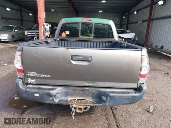 2009 Toyota Tacoma с VIN 5TENX22N29Z601462, выставлен на аукционе IAAI как лот 43435588 с пробегом 309 088 миль миль и . История ставок и продаж доступна на DreamBid. Изображение 16.