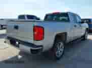 2017 Chevrolet Silverado 1500 Custom с VIN 1GCRCPEH6HZ367918, выставлен на аукционе IAAI как лот 42257373 с пробегом 117 010 миль миль и . История ставок и продаж доступна на DreamBid. Изображение 4.