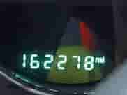 2014 Jeep Wrangler Sport z VIN 1C4AJWAG1EL327481, wystawiony jako IAAI lot #43527216 z przebiegiem 162 278 mil mil oraz . Historia ofert i sprzedaży dostępna na DreamBid. Obrazek 16.