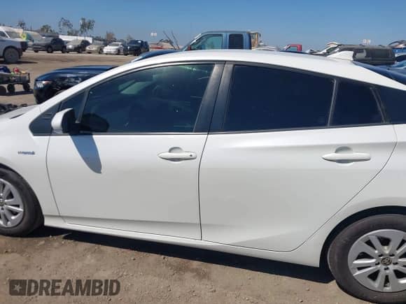 2017 Toyota Prius Two с VIN JTDKBRFU5H3037394, выставлен на аукционе IAAI как лот 43143552 с пробегом 108 509 миль миль и . История ставок и продаж доступна на DreamBid. Изображение 14.