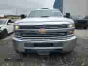 2015 Chevrolet Silverado 2500HD Work Truck z VIN 1GC1KUEG0FF544533, wystawiony jako Copart lot #60290975 z przebiegiem 187 360 mil mil oraz Szkoda całkowita • Salvage title. Historia ofert i sprzedaży dostępna na DreamBid. Obrazek 5.