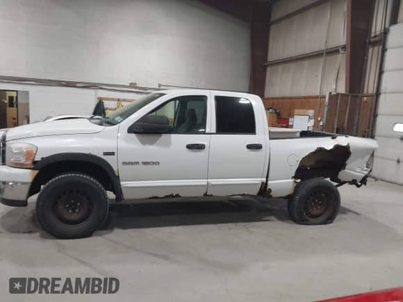 2006 Dodge 1500 SLT с VIN 1D7HU18276J224409, выставлен на аукционе IAAI как лот 42155751 с пробегом 227 238 миль миль и . История ставок и продаж доступна на DreamBid. Изображение 14.