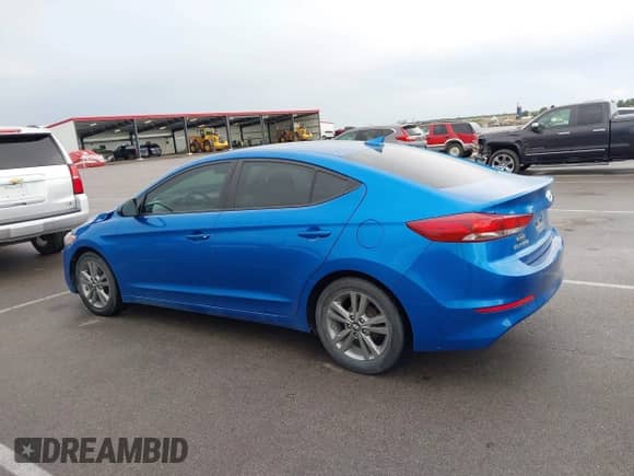 2017 Hyundai Elantra Value Edition z VIN 5NPD84LF5HH051770, wystawiony jako IAAI lot #43268820 z przebiegiem 107 216 mil mil oraz . Historia ofert i sprzedaży dostępna na DreamBid. Obrazek 14.