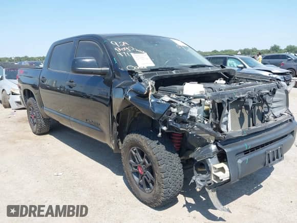 2020 Toyota Tundra SR5 with VIN 5TFDY5F14LX892112, listed as a IAAI auction lot 43150965 with 131,222 mi miles and . Bid and sale history available at DreamBid. Image 1.