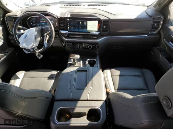 2022 Chevrolet Silverado 1500 RST z VIN 1GCUDEET9NZ568868, wystawiony jako Copart lot #41920785 z przebiegiem 22 897 mil mil oraz Szkoda całkowita • Salvage title. Historia ofert i sprzedaży dostępna na DreamBid. Obrazek 8.