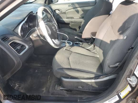 2014 Dodge Avenger SXT с VIN 1C3CDZCB7EN177873, выставлен на аукционе Copart как лот 70325485 с пробегом 127 492 миль миль и Списание • Salvage title. История ставок и продаж доступна на DreamBid. Изображение 7.