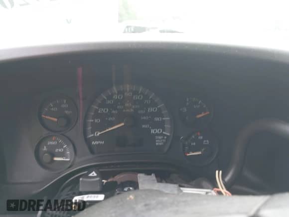 2005 Chevrolet Express Passenger z VIN 1GAHG39U451155926, wystawiony jako IAAI lot #42129201 z przebiegiem Nie podano mil oraz . Historia ofert i sprzedaży dostępna na DreamBid. Obrazek 7.