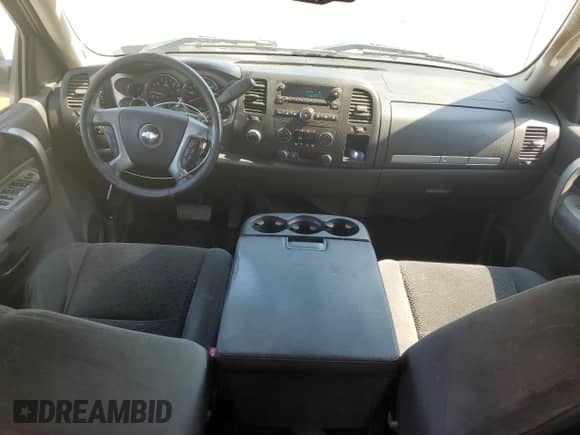 2008 Chevrolet Silverado 1500 2LT z VIN 2GCEK133281167469, wystawiony jako Copart lot #80928095 z przebiegiem 153 829 mil mil oraz Czysty tytuł • Clean title. Historia ofert i sprzedaży dostępna na DreamBid. Obrazek 8.
