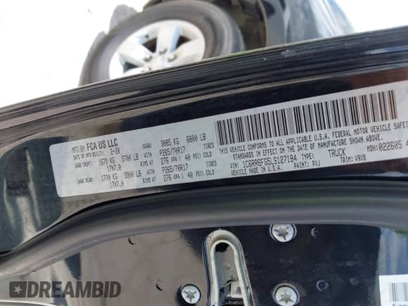 2020 Ram 1500 Tradesman z VIN 1C6RR6FG5LS127184, wystawiony jako IAAI lot #42918551 z przebiegiem 49 265 mil mil oraz . Historia ofert i sprzedaży dostępna na DreamBid. Obrazek 9.