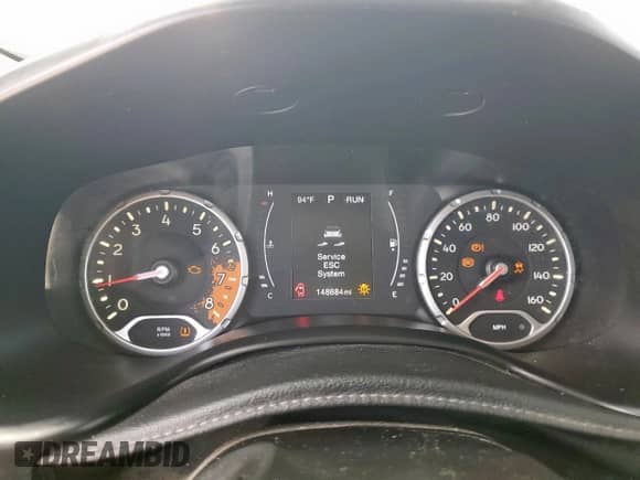 2017 Jeep Renegade Latitude с VIN ZACCJABB4HPG39034, выставлен на аукционе Copart как лот 70195035 с пробегом 148 684 миль миль и Чистый • Clean title. История ставок и продаж доступна на DreamBid. Изображение 9.