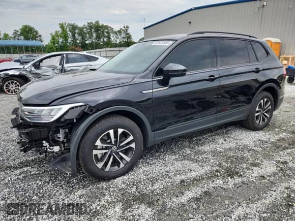 2024 Volkswagen Tiguan S с VIN 3VVRB7AX7RM224514, выставлен на аукционе Copart как лот 63424885 с пробегом 10 858 миль миль и Чистый • Clean title. История ставок и продаж доступна на DreamBid. Изображение 1.