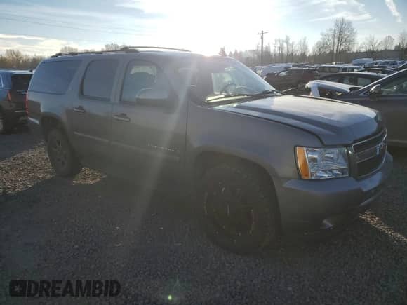 2007 Chevrolet Suburban LT with VIN 1GNFK163X7J212752, listed as a Copart auction lot 71914825 with 279,817 mi miles and Salvage title. Bid and sale history available at DreamBid. Image 4.