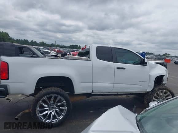 2015 Chevrolet Colorado 2WD WT with VIN 1GCHSAEA0F1142873, listed as a IAAI auction lot 43031419 with 176,545 mi miles and . Bid and sale history available at DreamBid. Image 13.