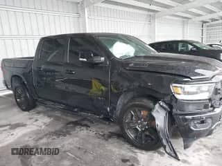 2020 Ram 1500 Big Horn z VIN 1C6RREFTXLN276468, wystawiony jako IAAI lot #42241549 z przebiegiem 77 959 mil mil oraz . Historia ofert i sprzedaży dostępna na DreamBid. Obrazek 1.