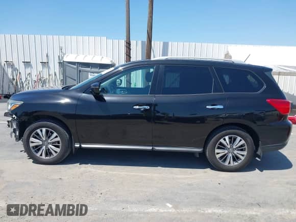 2017 Nissan Pathfinder S z VIN 5N1DR2MN5HC627582, wystawiony jako IAAI lot #42955656 z przebiegiem 87 553 mil mil oraz . Historia ofert i sprzedaży dostępna na DreamBid. Obrazek 15.