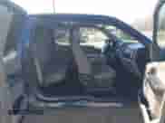 2017 Ford F-150 XL z VIN 1FTEX1E86HFA38914, wystawiony jako IAAI lot #42079840 z przebiegiem 72 168 mil mil oraz . Historia ofert i sprzedaży dostępna na DreamBid. Obrazek 17.