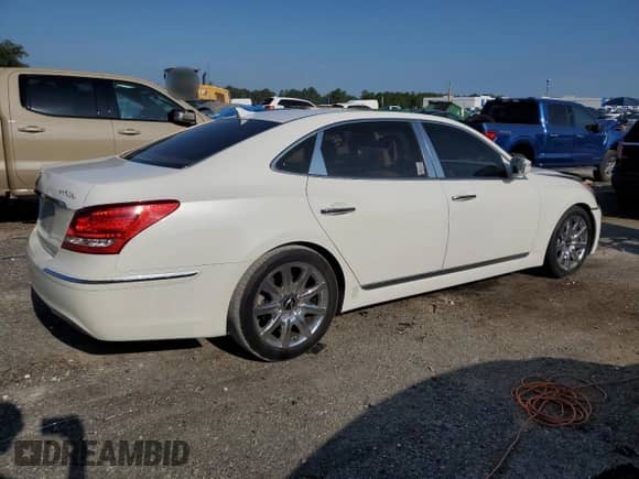 2013 Hyundai Equus Signature с VIN KMHGH4JH1DU060270, выставлен на аукционе Copart как лот 68941005 с пробегом 83 976 миль миль и Списание • Salvage title. История ставок и продаж доступна на DreamBid. Изображение 3.