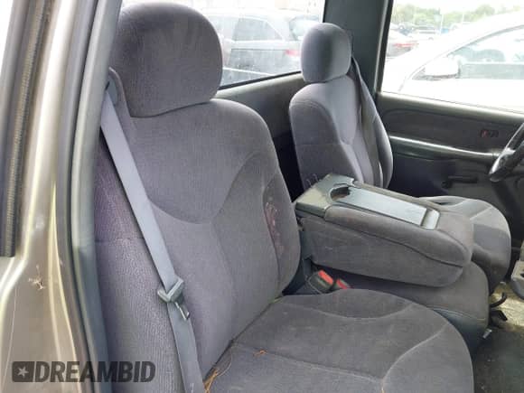1999 GMC Sierra 1500 SL с VIN 1GTEC14V2XE521601, выставлен на аукционе IAAI как лот 42318338 с пробегом Не указан миль и . История ставок и продаж доступна на DreamBid. Изображение 8.