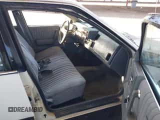 1989 Chevrolet Celebrity с VIN 1G1AW81W1K6142189, выставлен на аукционе IAAI как лот 41816143 с пробегом 141 081 миль миль и . История ставок и продаж доступна на DreamBid. Изображение 5.