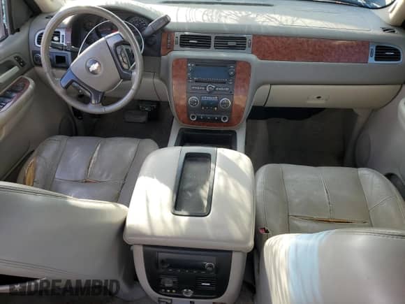 2007 Chevrolet Avalanche 3LT with VIN 3GNEC12027G181194, listed as a Copart auction lot 52792495 with 283,384 mi miles and Salvage title. Bid and sale history available at DreamBid. Image 8.