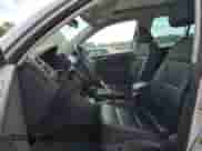 2012 Volkswagen Tiguan S с VIN WVGAV7AX1CW557510, выставлен на аукционе Copart как лот 84183995 с пробегом 200 842 миль миль и Списание • Salvage title. История ставок и продаж доступна на DreamBid. Изображение 7.