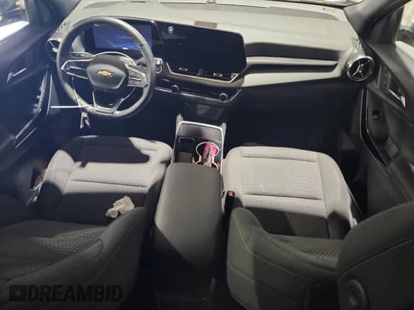 2025 Chevrolet Equinox FWD LT с VIN 3GNAXHEG2SL212173, выставлен на аукционе Copart как лот 69389335 с пробегом 17 359 миль миль и Списание • Salvage title. История ставок и продаж доступна на DreamBid. Изображение 8.