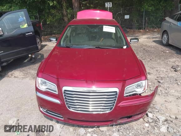 2014 Chrysler 300 C with VIN 2C3CCAEG8EH121687, listed as a IAAI auction lot 42343603 with 96,000 mi miles and . Bid and sale history available at DreamBid. Image 11.