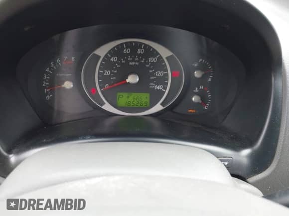 2007 Hyundai Tucson SE with VIN KM8JN12D37U666151, listed as a IAAI auction lot 43349229 with 185,269 mi miles and . Bid and sale history available at DreamBid. Image 7.