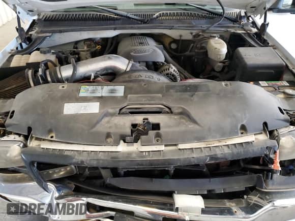 2004 GMC Sierra 1500 SLT with VIN 2GTEK13T841379755, listed as a Copart auction lot 80521205 with 225,598 mi miles and Salvage title. Bid and sale history available at DreamBid. Image 11.