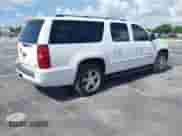 2008 Chevrolet Suburban LTZ с VIN 1GNFC16038R128195, выставлен на аукционе IAAI как лот 42455136 с пробегом 160 140 миль миль и . История ставок и продаж доступна на DreamBid. Изображение 4.