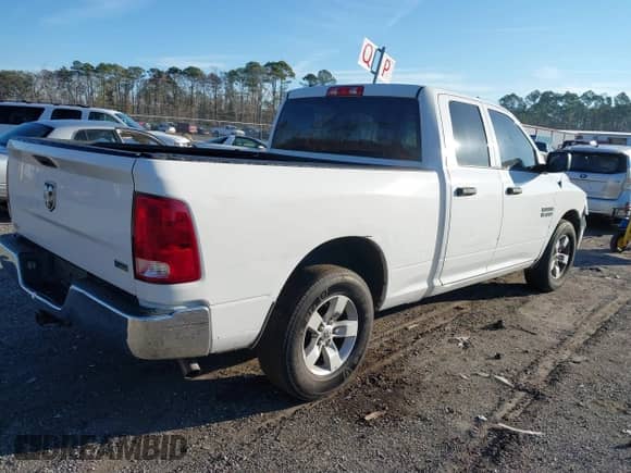 2016 Ram 1500 Tradesman with VIN 1C6RR6FG8GS141957, listed as a IAAI auction lot 41409431 with 191,621 mi miles and . Bid and sale history available at DreamBid. Image 4.