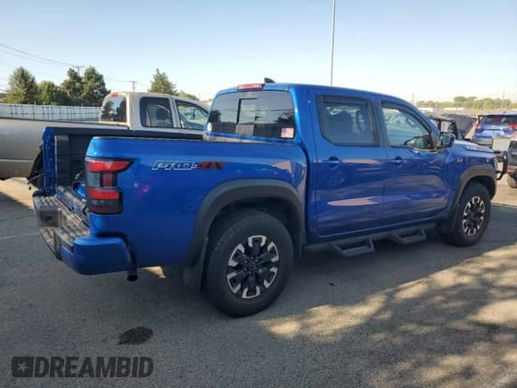 2024 Nissan Frontier Pro-4X with VIN 1N6ED1EK0RN620130, listed as a Copart auction lot 71880475 with 4,013 mi miles and Salvage title. Bid and sale history available at DreamBid. Image 3.