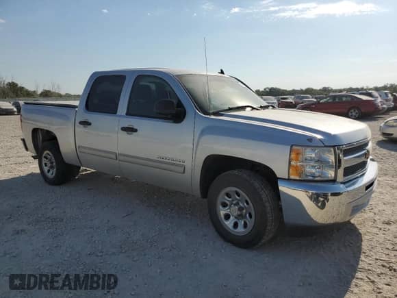 2012 Chevrolet Silverado 1500 LS z VIN 3GCPCREA2CG161784, wystawiony jako Copart lot #68204005 z przebiegiem Nie podano mil oraz Szkoda całkowita • Salvage title. Historia ofert i sprzedaży dostępna na DreamBid. Obrazek 4.