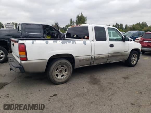 1999 Chevrolet Silverado 1500 LS z VIN 2GCEC19T7X1259812, wystawiony jako Copart lot #71826545 z przebiegiem Nie podano mil oraz Szkoda całkowita • Salvage title. Historia ofert i sprzedaży dostępna na DreamBid. Obrazek 3.