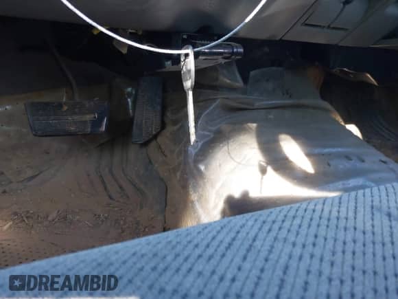 1997 Chevrolet Silverado 3500 with VIN 1GCGC33R7VF046253, listed as a IAAI auction lot 41280391 with 373,929 mi miles and . Bid and sale history available at DreamBid. Image 11.