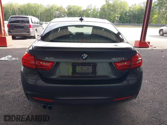 2016 BMW 4 Series 428i xDrive с VIN WBA4C9C58GG140641, выставлен на аукционе IAAI как лот 42660510 с пробегом 194 224 миль миль и . История ставок и продаж доступна на DreamBid. Изображение 16.