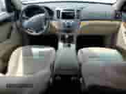 2012 Hyundai Veracruz GLS с VIN KM8NUDCC8CU205551, выставлен на аукционе Copart как лот 51789745 с пробегом 103 062 миль миль и Списание • Salvage title. История ставок и продаж доступна на DreamBid. Изображение 8.