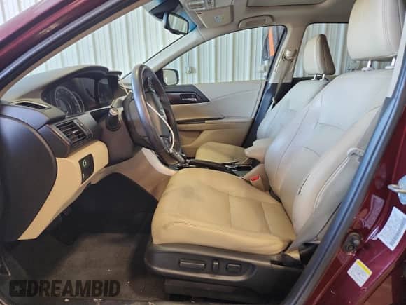 2015 Honda Accord EX-L z VIN 1HGCR2F82FA047627, wystawiony jako Copart lot #84194545 z przebiegiem 190 201 mil mil oraz Nie do naprawy • Non repairable. Historia ofert i sprzedaży dostępna na DreamBid. Obrazek 7.