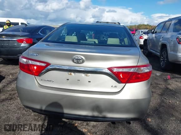 2017 Toyota Camry XSE с VIN 4T1BF1FK3HU309970, выставлен на аукционе IAAI как лот 43528482 с пробегом 251 599 миль миль и . История ставок и продаж доступна на DreamBid. Изображение 16.