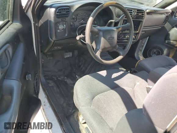 2003 Chevrolet S-10 LS с VIN 1GCCS14X338201191, выставлен на аукционе Copart как лот 58821685 с пробегом 168 229 миль миль и Списание • Salvage title. История ставок и продаж доступна на DreamBid. Изображение 8.