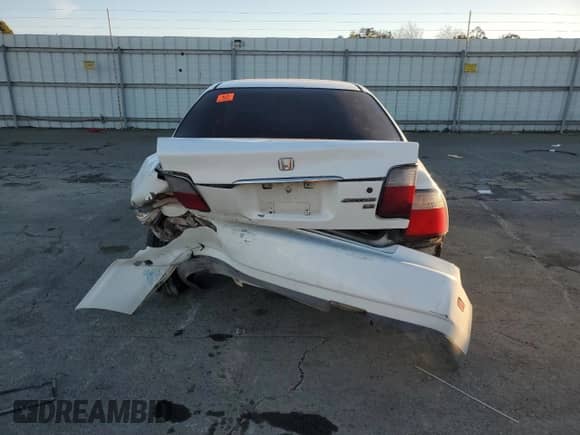 1997 Honda Accord LX с VIN 1HGCD5531VA242736, выставлен на аукционе Copart как лот 87455384 с пробегом 270 846 миль миль и Списание • Salvage title. История ставок и продаж доступна на DreamBid. Изображение 6.